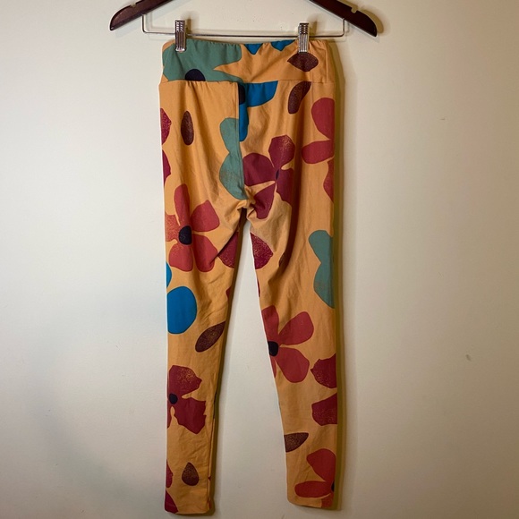 Lularoe Golden Yellow Floral Multicolor Buttery Smooth One Size Leggings - Picture 5 of 8
